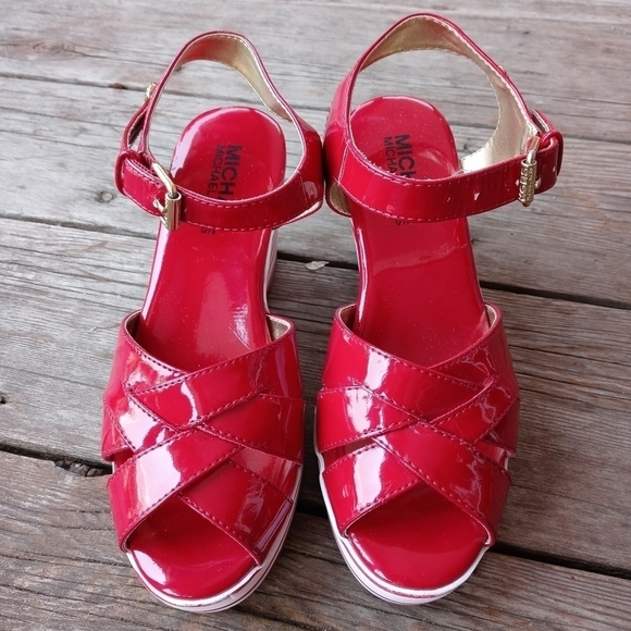 Michael Kors women's red violet patent leather wed - Picture 1 of 10